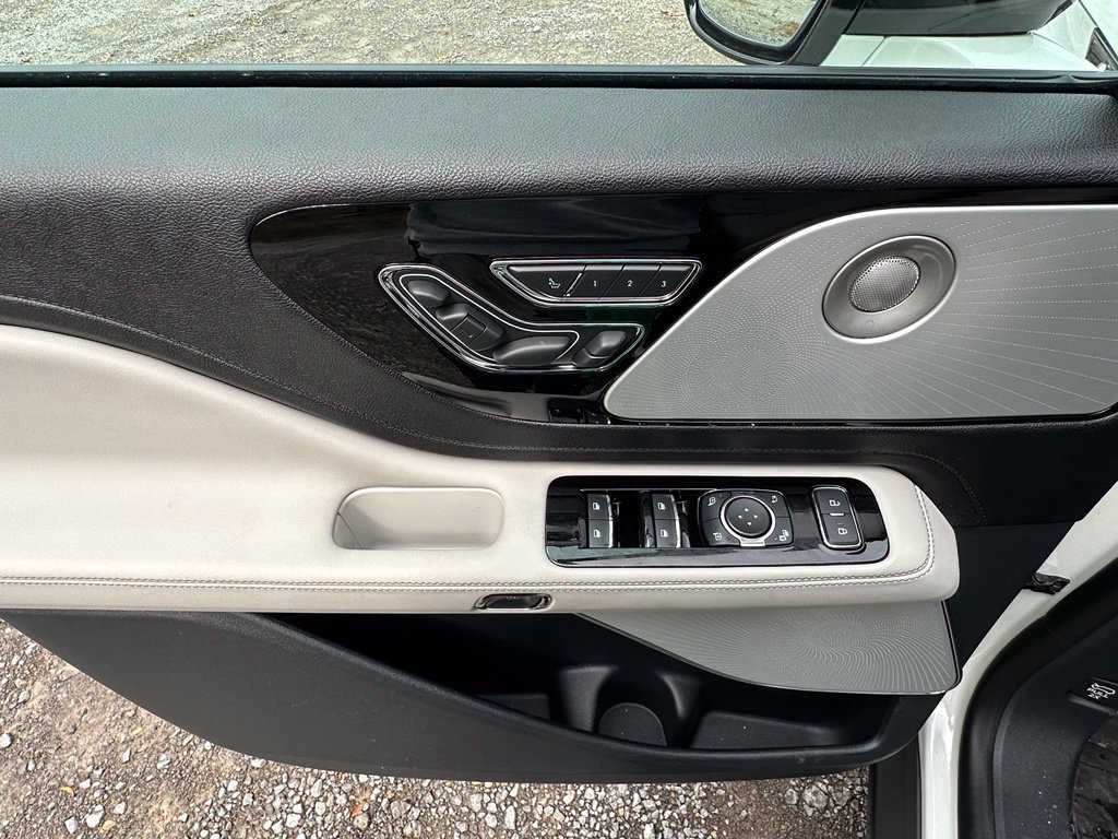 New 2027 Lincoln Aviator Reserve AWD/4WD image 18