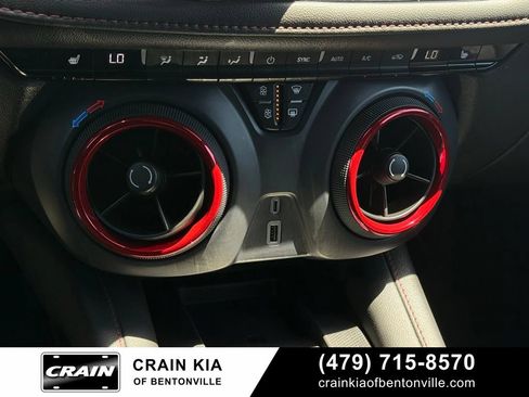 Used 2025 Chevrolet Blazer RS FWD image 17