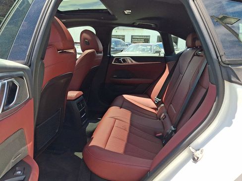 Used 2023 BMW i4 eDrive40 RWD image 10
