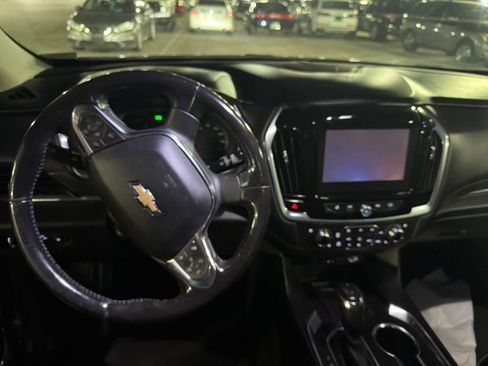 Used 2019 Chevrolet Traverse Premier w/ Redline Edition FWD image 9