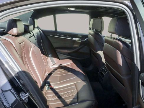 Used 2018 BMW 540i xDrive image 35