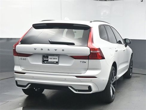 Used 2025 Volvo XC60 T8 Ultra w/ Protection Package Premier image 7