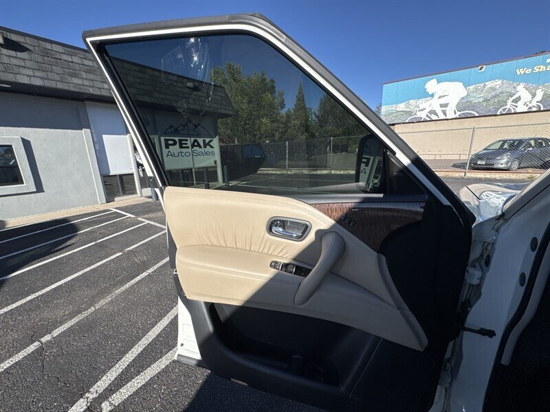 Used 2019 Nissan Armada Platinum w/ Captain's Chairs Package AWD/4WD image 9
