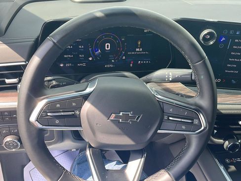 Used 2025 Chevrolet Tahoe Z71 image 10