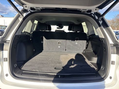 Used 2023 Jeep Grand Cherokee Limited image 29