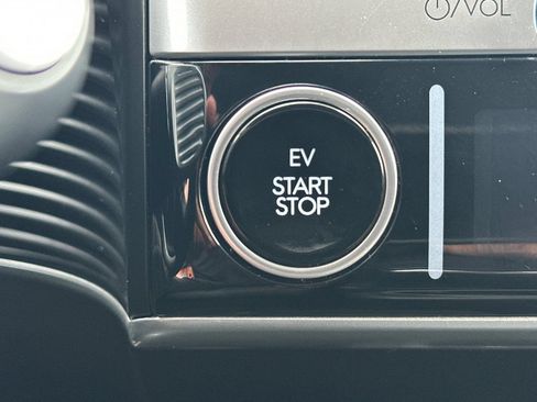 Certified 2024 Hyundai Ioniq 5 SEL RWD image 26