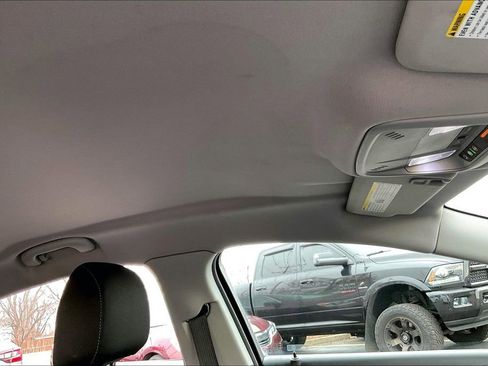 Used 2018 Chevrolet Volt LT image 25