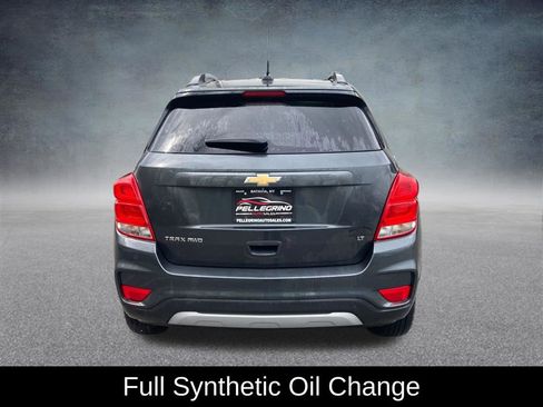 Used 2018 Chevrolet Trax LT w/ LT Convenience Package AWD/4WD image 5