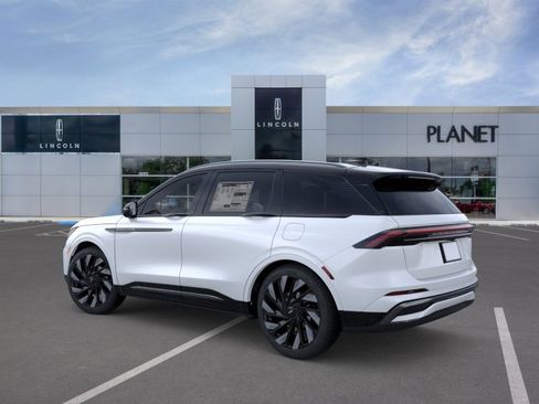 New 2026 Lincoln Nautilus Reserve w/ Jet Appearance Package AWD/4WD image 4