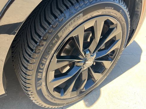 Used 2022 Kia Sorento SX image 24