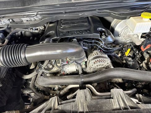 Used 2019 RAM 1500 Big Horn RWD image 37