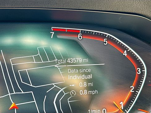 Used 2023 BMW 430i Coupe w/ M Sport Package image 19