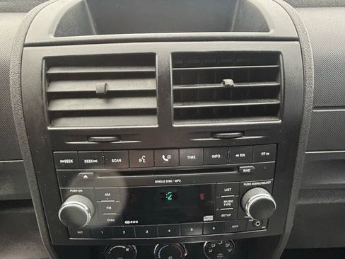 Used 2007 Dodge Nitro SXT image 20