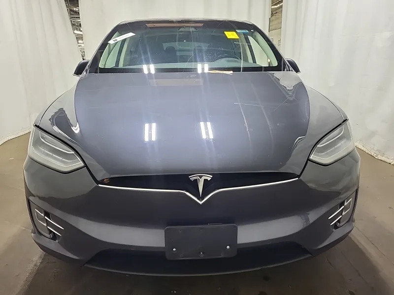 Used 2017 Tesla Model X 75D AWD/4WD image 2