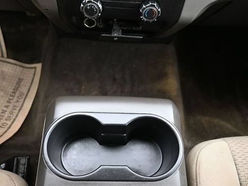Used 2010 Ford F150 XLT AWD/4WD image 19