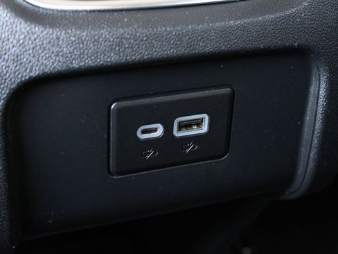 Used 2023 Chevrolet Blazer LT FWD image 17