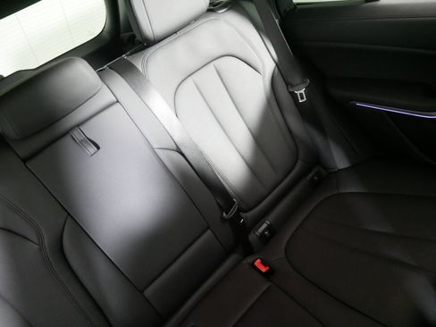 Used 2022 BMW X5 xDrive40i w/ Premium Package image 14