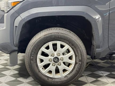 Used 2024 Toyota Tacoma SR5 AWD/4WD image 13