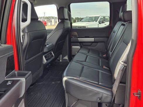Used 2025 Ford F250 Lariat w/ Black Appearance Package AWD/4WD image 6