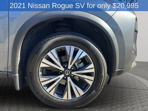 Used 2021 Nissan Rogue SV image 24