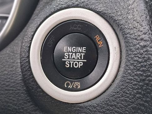 Used 2017 Dodge Journey SXT w/ Blacktop Package image 26