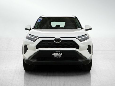 Used 2025 Toyota RAV4 XLE image 8