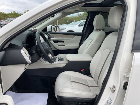 Used 2025 MAZDA CX-90 Plug-In Hybrid w/ Premium Plus AWD/4WD image 8