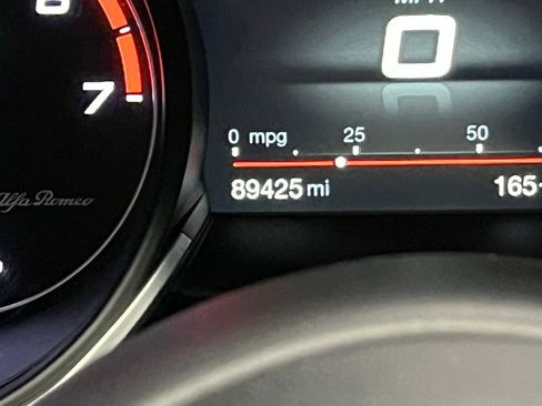 Used 2018 Alfa Romeo Stelvio Ti AWD/4WD image 23