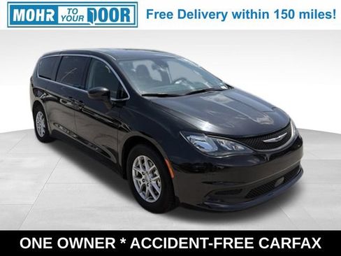 Used 2023 Chrysler Voyager LX FWD image 8