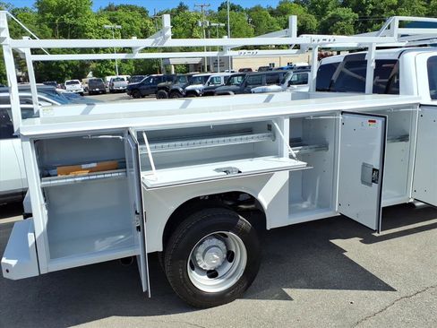 New 2026 RAM 5500 Tradesman AWD/4WD image 19