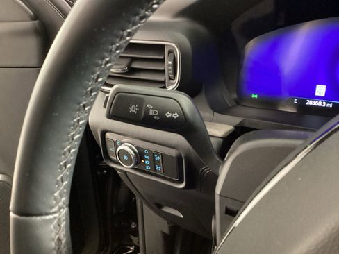 Used 2023 Ford Explorer Platinum w/ Technology Package image 37