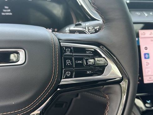 New 2026 Jeep Grand Cherokee Summit AWD/4WD image 24