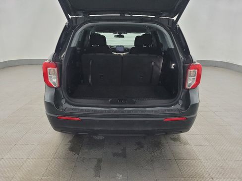 Used 2022 Ford Explorer XLT image 29
