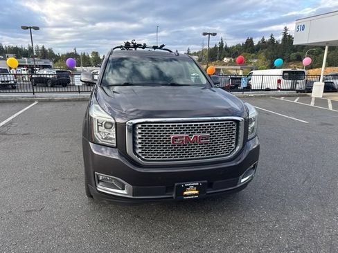 Used 2017 GMC Yukon XL Denali w/ Open Road Package AWD/4WD image 2