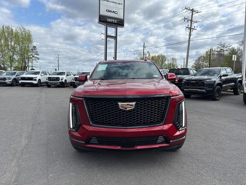 Used 2025 Cadillac Escalade ESV Sport Platinum w/ LPO, Floor Liner Package image 8