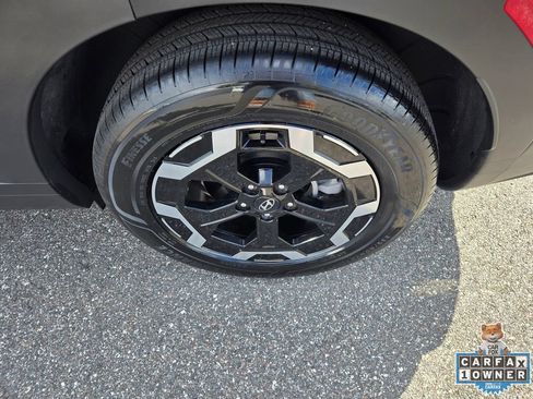 Used 2025 Hyundai Santa Fe SEL FWD image 12