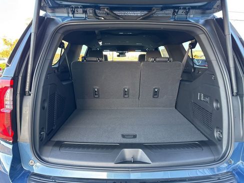 New 2026 GMC Yukon XL Elevation w/ LPO, Elevation Black Package image 35