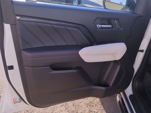 Certified 2023 GMC Canyon AT4X image 25