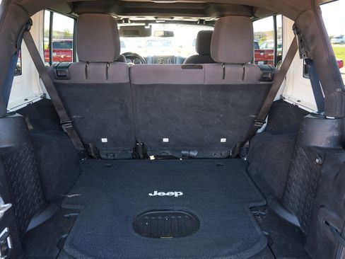 Used 2016 Jeep Wrangler Unlimited Sport AWD/4WD image 25