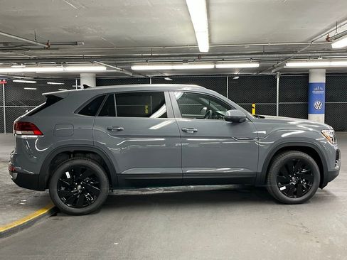 New 2026 Volkswagen Atlas Cross Sport SE AWD/4WD image 40