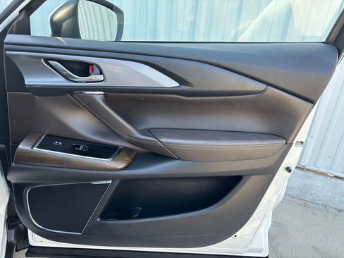 Used 2022 MAZDA CX-9 Signature image 38