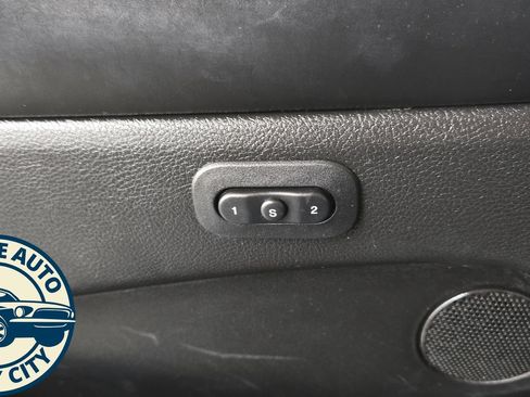 Used 2017 Jeep Grand Cherokee Overland AWD/4WD image 26