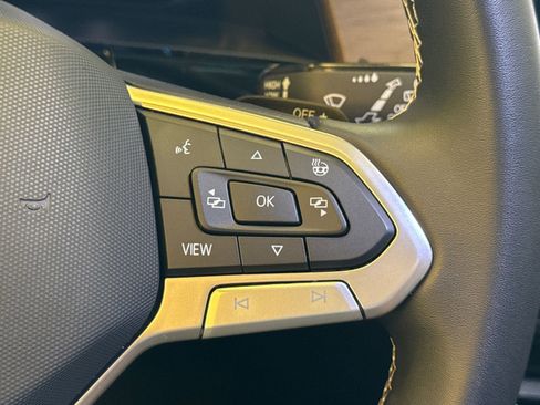 Certified 2025 Volkswagen Atlas SE AWD/4WD image 19