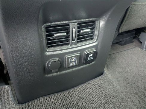 Used 2021 Nissan Titan PRO-4X w/ Pro-4x Utility Package image 18
