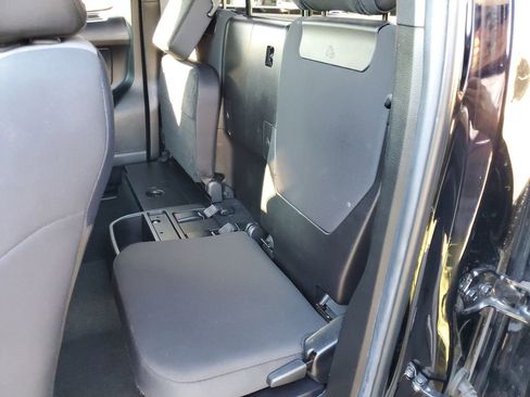 Used 2023 Toyota Tacoma TRD Sport image 14