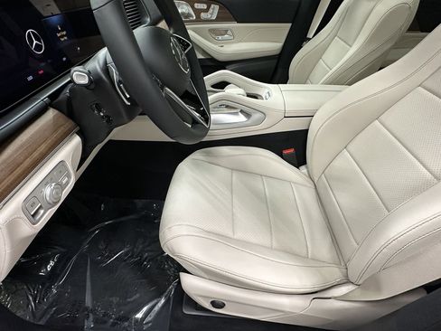 New 2026 Mercedes-Benz GLE 450 4MATIC image 9