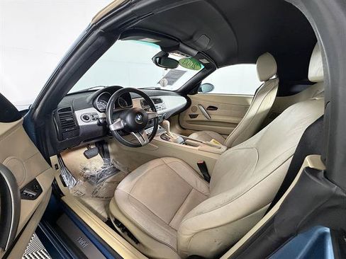 Used 2003 BMW Z4 2.5i RWD image 9