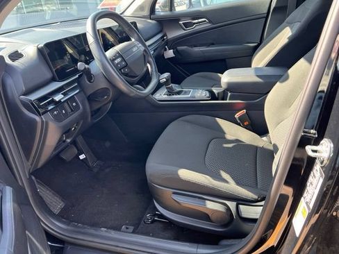 Used 2026 Kia Sportage LX FWD image 8