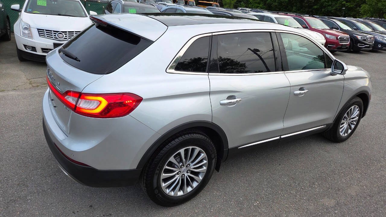 Used 2016 Lincoln MKX Select w/ Select Plus Package AWD/4WD image 12