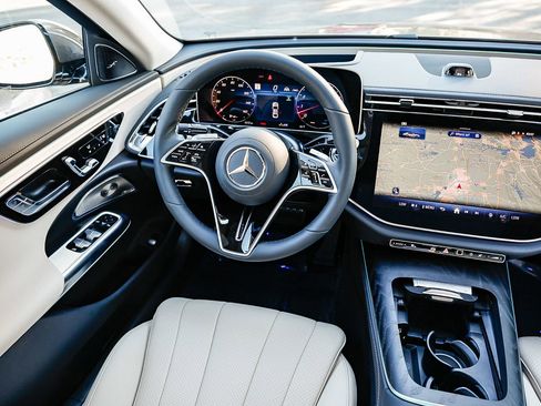 New 2026 Mercedes-Benz E 450 4MATIC Sedan image 14